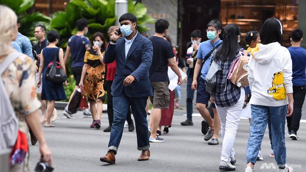 people-wearing-protective-face-mask-at-orchard-road--singapore-where-five-case-of-the-wuhan-coronavirus-has-been-confirmed--11-.jpg