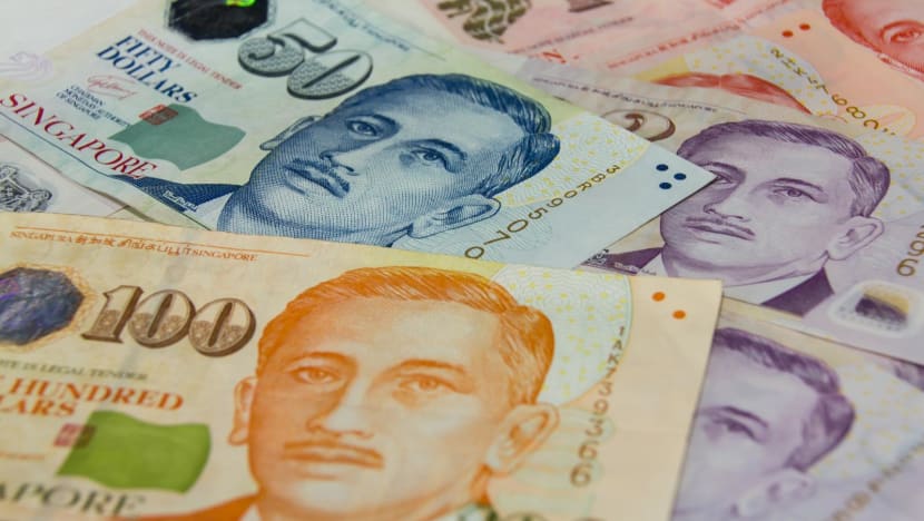 singapore_bank_notes_money_currency.jpg